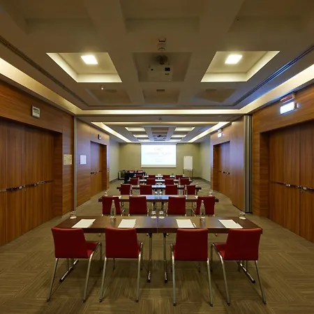 Otel Crowne Plaza Fiera By Ihg