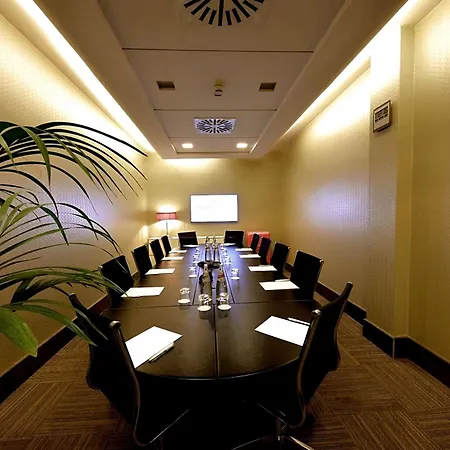 Hotel Crowne Plaza Fiera By Ihg 4*