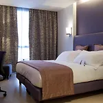 Crowne Plaza Fiera By Ihg 4*