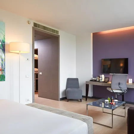 Crowne Plaza Fiera By Ihg 4*